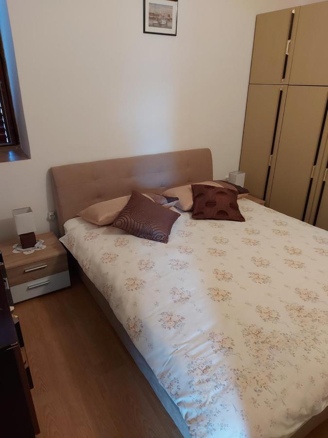 Apartment Nika Šibenik Exteriör bild